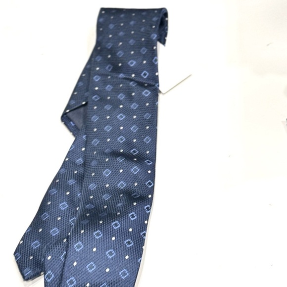 Tommy Hilfiger Men's Classic Design Square Dot Neat Tie - Blue - Picture 5 of 7